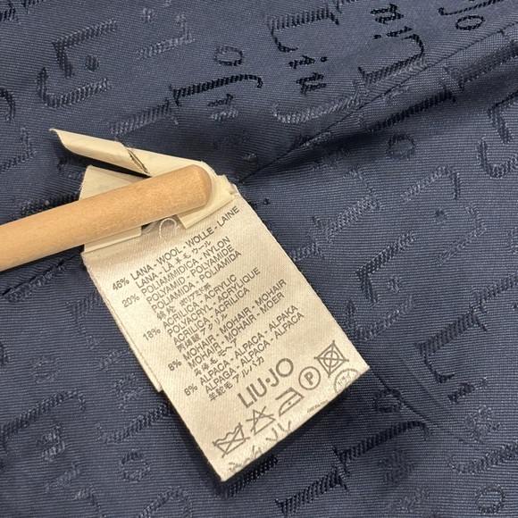 Liu Jo Wool Navy/White Coat, Italy Size 40 (alpha size S) - Picture 5 of 8